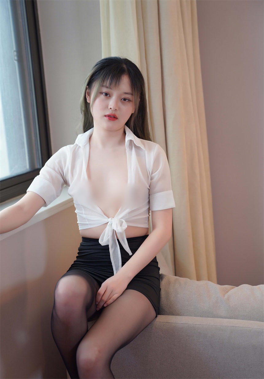 最新流出美女国模欢欢大尺度酒店私拍无水印 803P